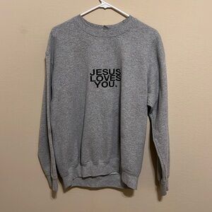 Jesus loves you sweater gray & medium